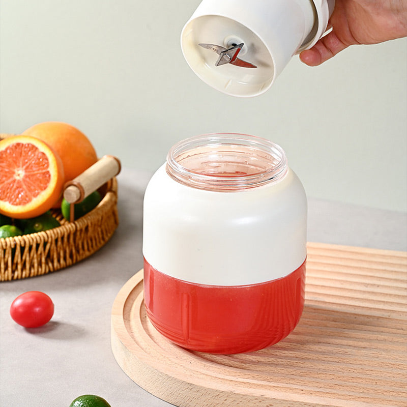 🍎Cordless Juice Mug Portable Personal Blender