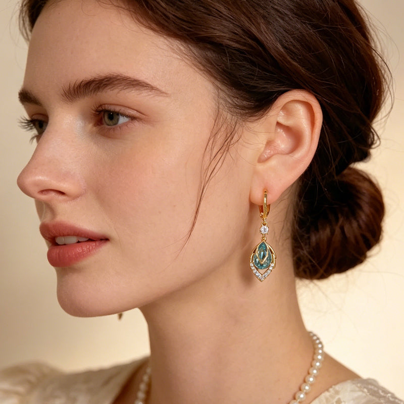 💎✨ Sky Blue Drop Hoop Earrings – Art-Deco, Rhinestone, Elegant 🌌